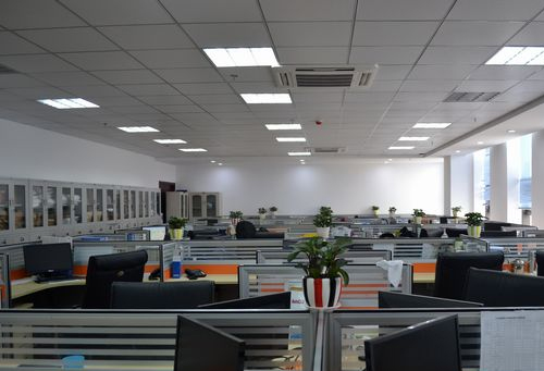 通泰金屬申請(qǐng)冷沖壓復(fù)合精密鈑金無(wú)熱損切割成型設(shè)備專(zhuān)利，實(shí)現(xiàn)對(duì)鈑金件的清潔:鈑金